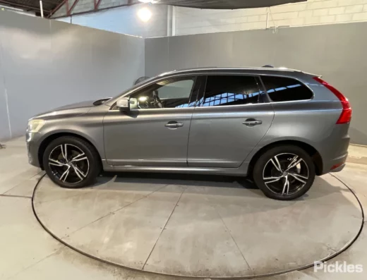 2017 xc60 suv